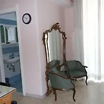 Nocleg ze śniadaniem I Papiri 4*