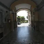 Nocleg ze śniadaniem I Papiri 4*
