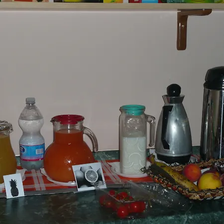 I Papiri Oda ve Kahvaltı Ercolano