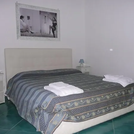 Bed & Breakfast I Papiri 3*