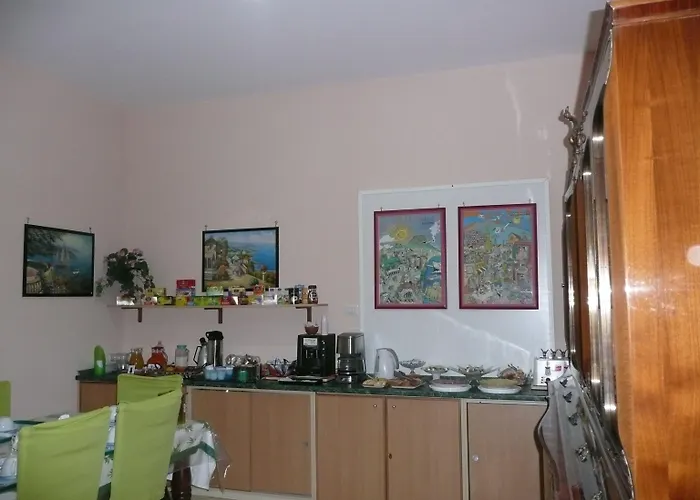 Alojamento de Acomodação e Pequeno-almoço I Papiri 4*